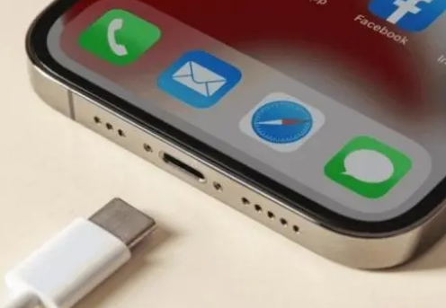 大同苹果15维修分享iPhone15改USB-C接口后能和安卓用户互借充电器吗 